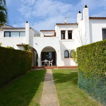 Les Capelles 37 Holiday home *